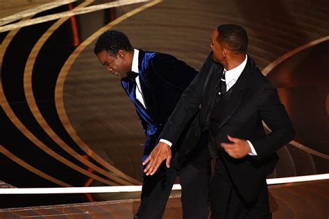 will smith slaps chris rock at oscars date
